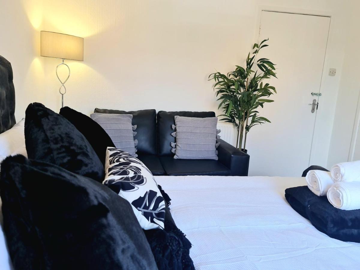 Immaculate 3-Bedrooms Dundee Apartment Экстерьер фото